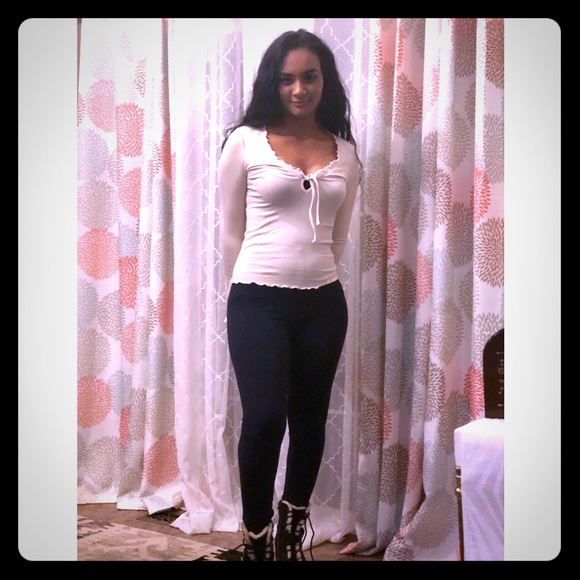 SO SOFT LEGGINGS - Picture 3 of 3